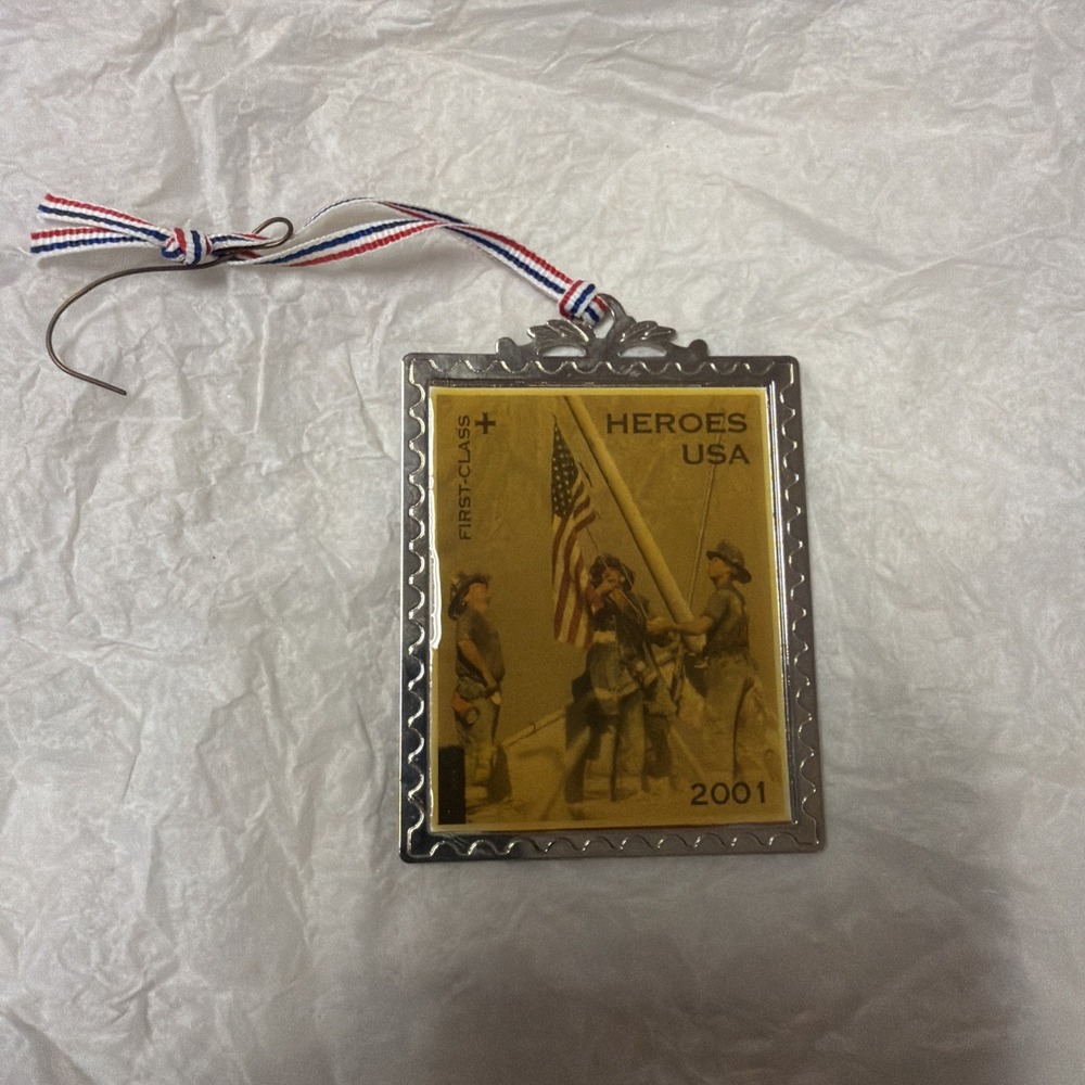 Vintage Heroes USA 2001 First-Class Stamp Keychain First Responders USPS Silver